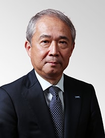 安達 一行