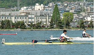 シングルスカル準決勝、奥村選手のレース風景