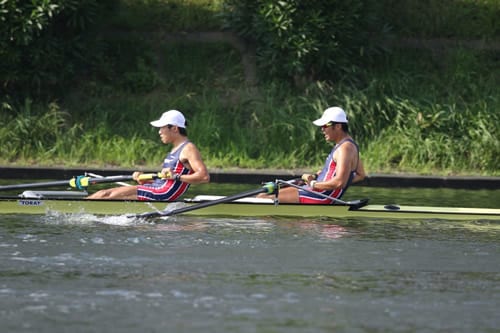 舵手なしペア東レ滋賀Aレース中の様子