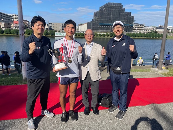 表彰式後　永坂選手とスタッフ