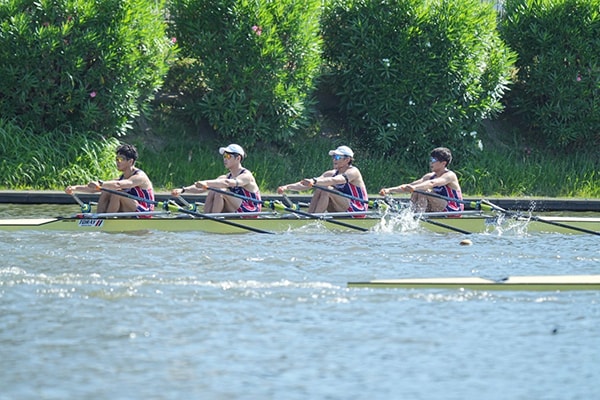 クォドルプルレース風景