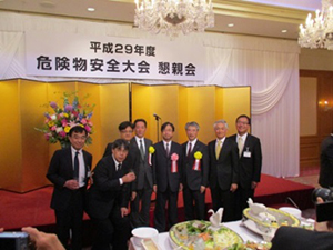 消防庁長官を囲んで