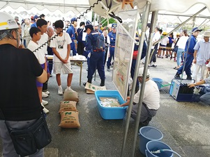 岡崎殖産の展示テントの様子