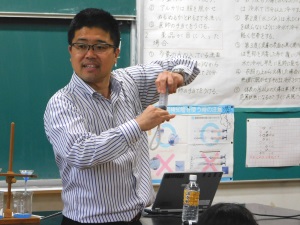 船橋市立前原小学校（講師：ＦＰＤ材料販売部カラーフィルター販売課　門田課長）