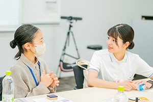 座談会