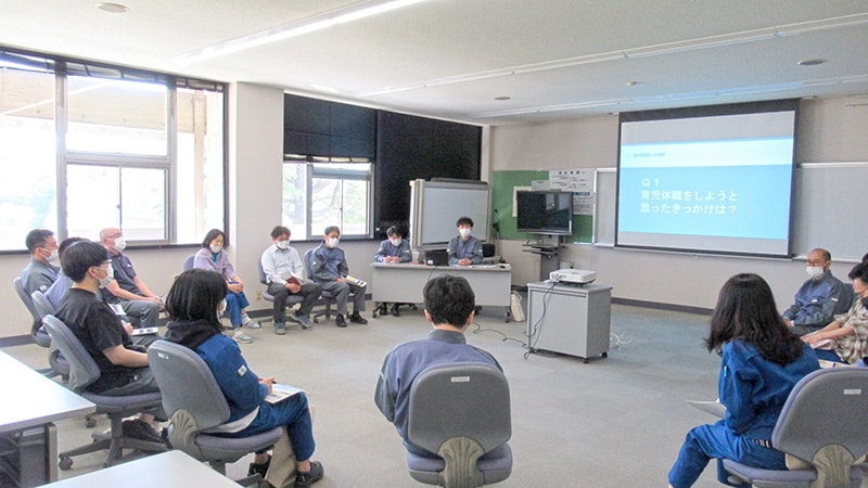 和やかな雰囲気に包まれた座談会