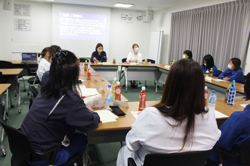 座談会の様子