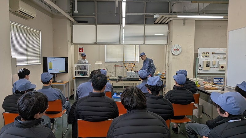 火災・爆発デモンストレーション実験教育（東レ専修学校）
