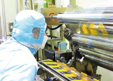 技術研究所のラボ (パイロットコーター)